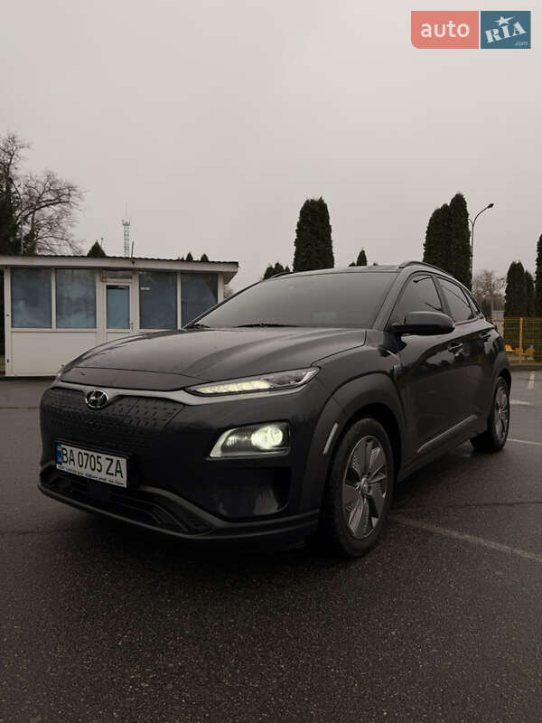Внедорожник / Кроссовер Hyundai Kona 2020 в Александрие