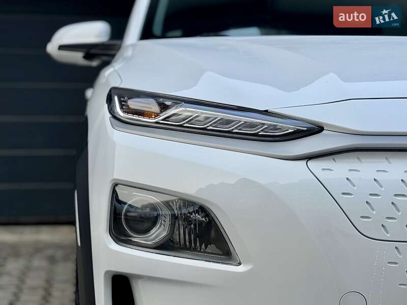 Внедорожник / Кроссовер Hyundai Kona 2020 в Тернополе