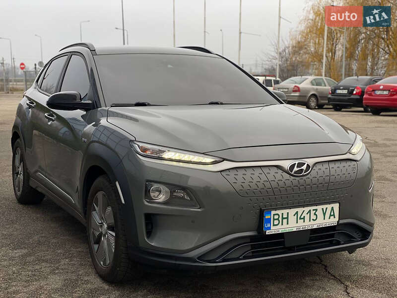 Позашляховик / Кросовер Hyundai Kona 2019 в Дніпрі