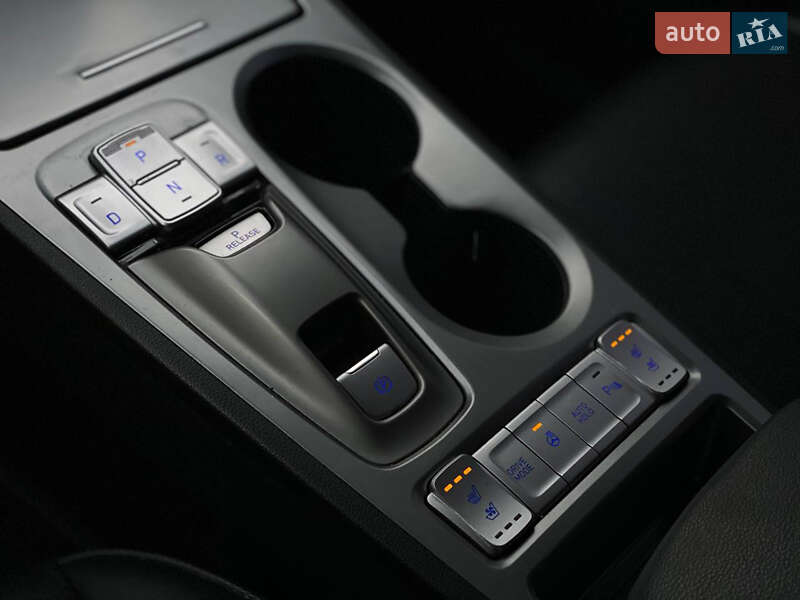 Позашляховик / Кросовер Hyundai Kona 2019 в Дніпрі