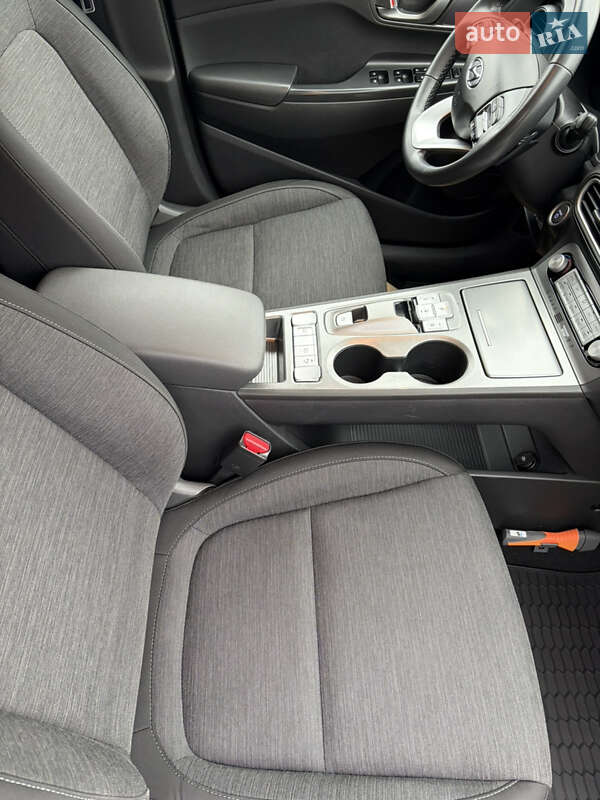 Внедорожник / Кроссовер Hyundai Kona 2019 в Луцке