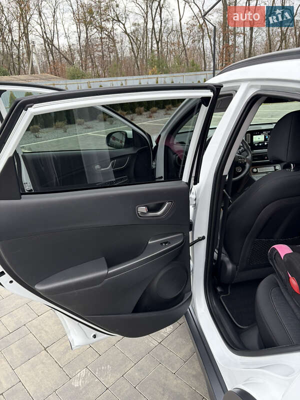 Внедорожник / Кроссовер Hyundai Kona 2019 в Луцке