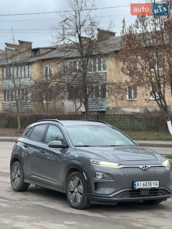 Внедорожник / Кроссовер Hyundai Kona 2019 в Киеве