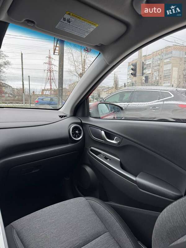 Внедорожник / Кроссовер Hyundai Kona 2023 в Кропивницком