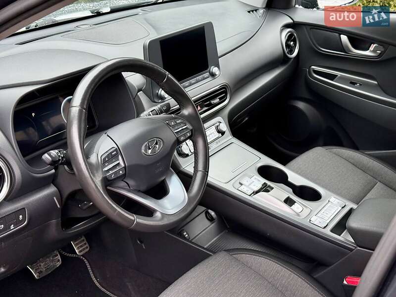 Внедорожник / Кроссовер Hyundai Kona 2023 в Самборе