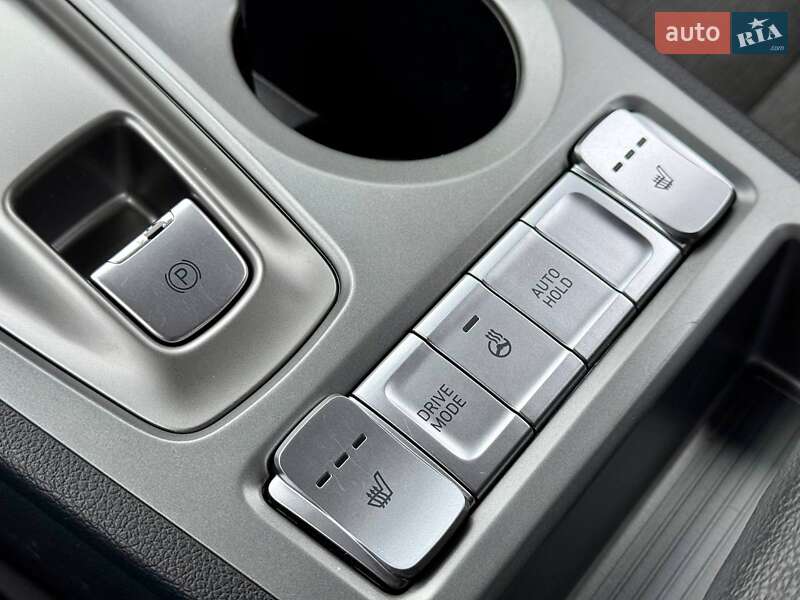 Внедорожник / Кроссовер Hyundai Kona 2023 в Самборе