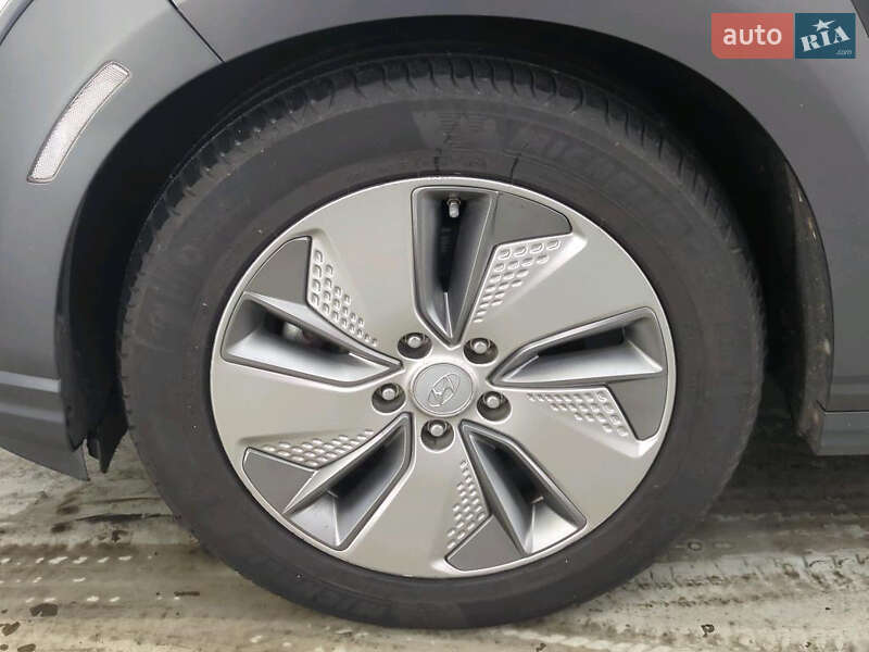 Позашляховик / Кросовер Hyundai Kona 2021 в Тернополі фото 12 Позашляховик / Кросовер Hyundai Kona 2021 в Тернополі