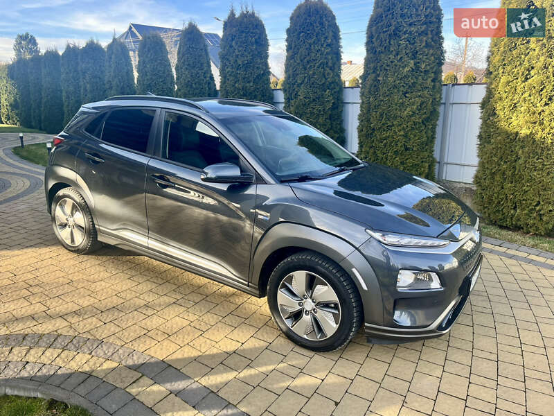Внедорожник / Кроссовер Hyundai Kona 2019 в Ивано-Франковске