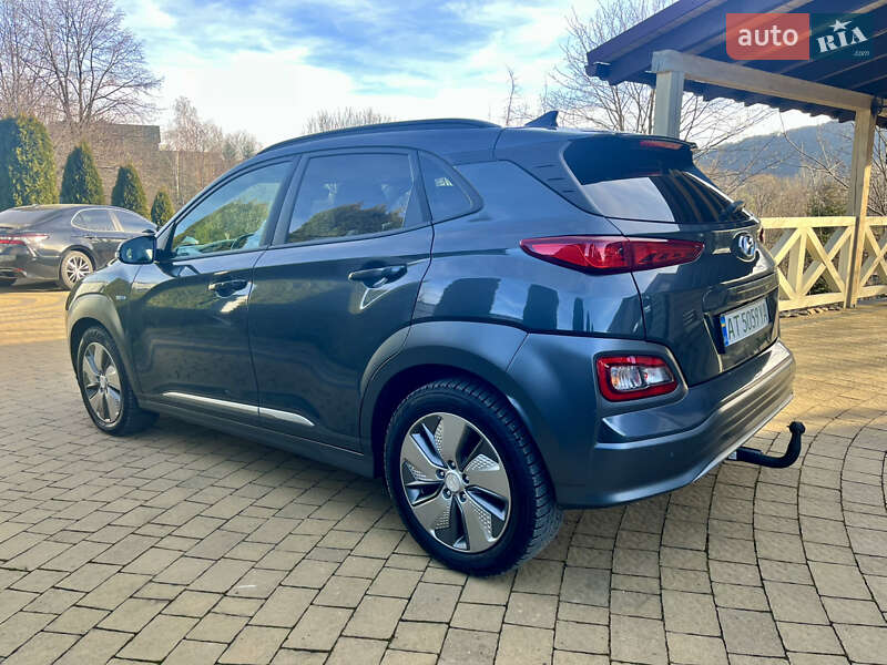 Внедорожник / Кроссовер Hyundai Kona 2019 в Ивано-Франковске