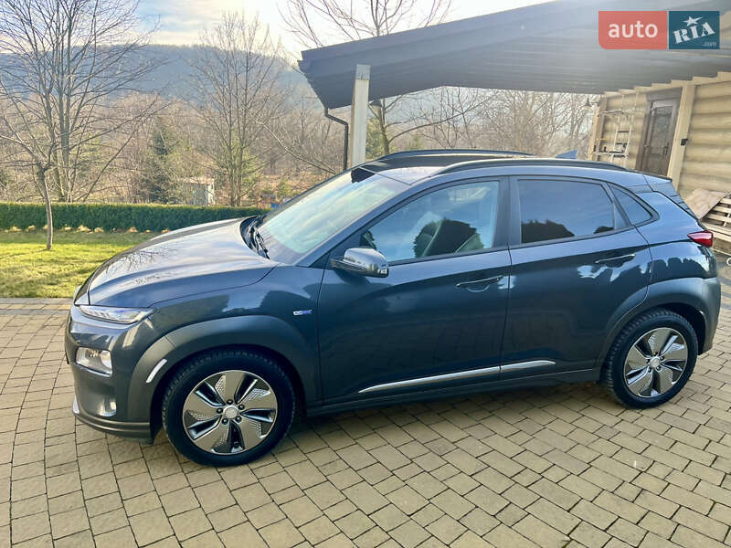 Внедорожник / Кроссовер Hyundai Kona 2019 в Ивано-Франковске