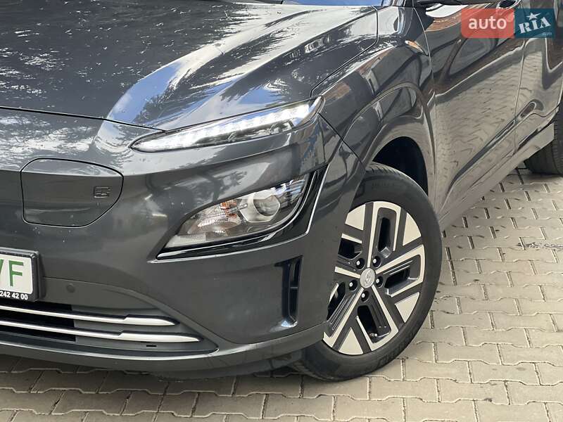Внедорожник / Кроссовер Hyundai Kona 2022 в Львове