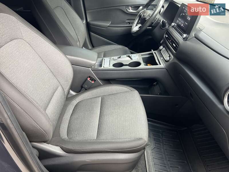 Внедорожник / Кроссовер Hyundai Kona 2022 в Львове