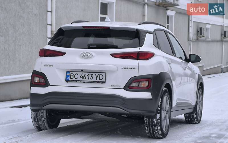 Внедорожник / Кроссовер Hyundai Kona 2021 в Львове