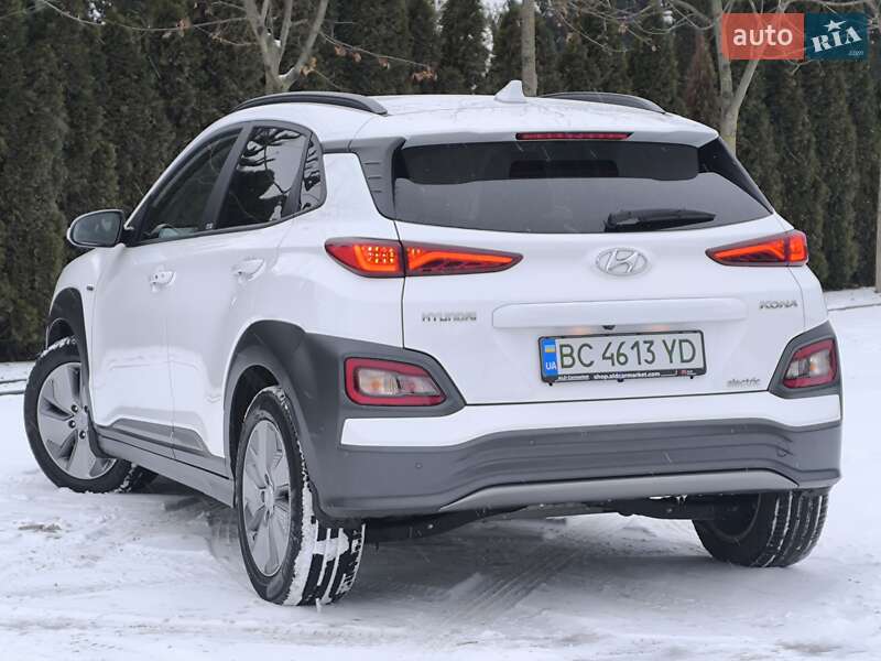 Внедорожник / Кроссовер Hyundai Kona 2021 в Львове