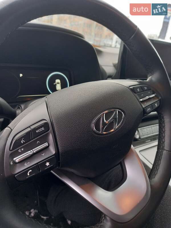 Позашляховик / Кросовер Hyundai Kona 2023 в Полтаві