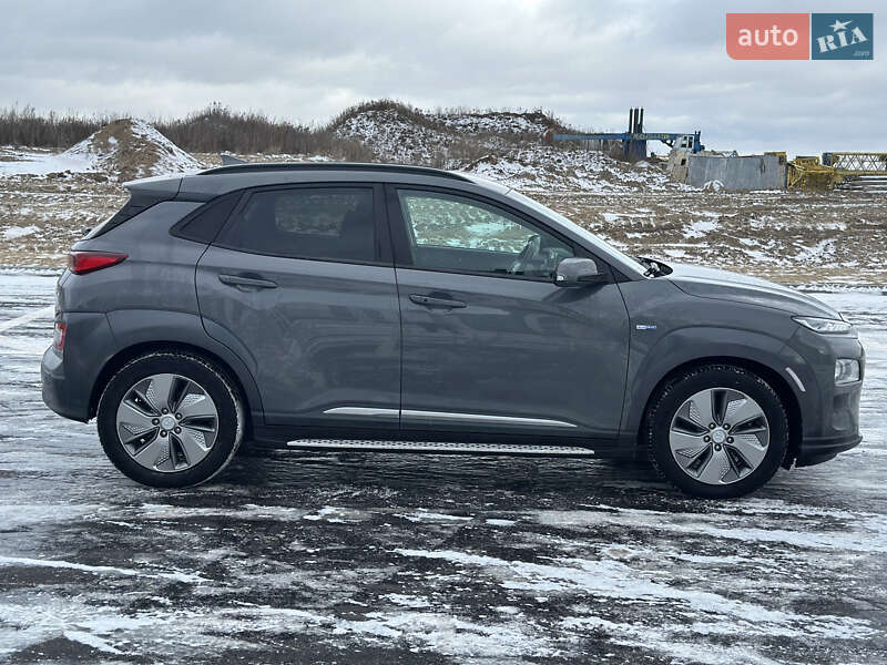 Внедорожник / Кроссовер Hyundai Kona 2020 в Ровно