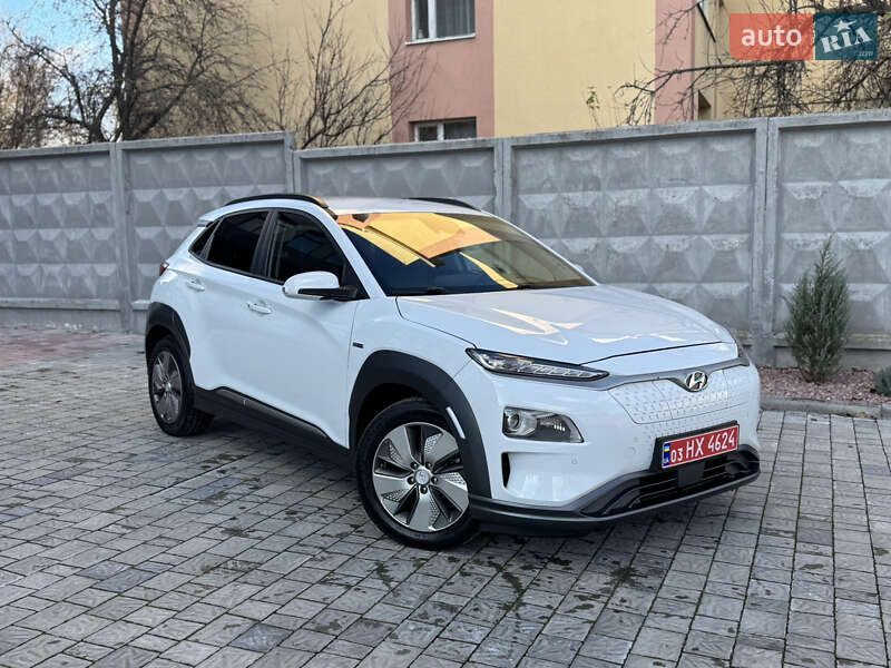 Внедорожник / Кроссовер Hyundai Kona 2018 в Ровно