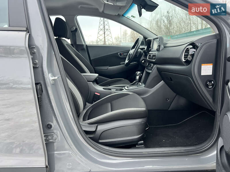 Внедорожник / Кроссовер Hyundai Kona 2020 в Киеве