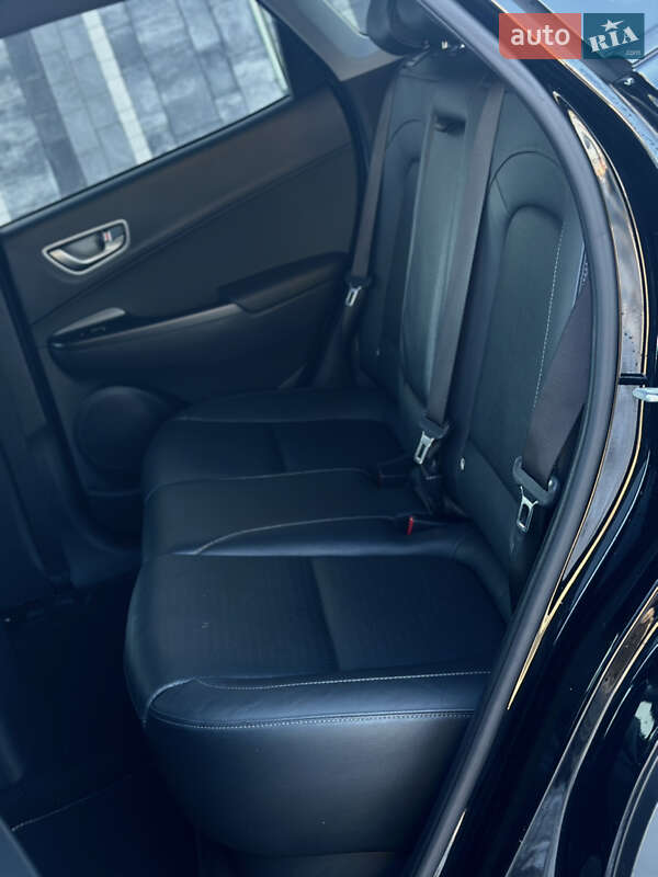 Внедорожник / Кроссовер Hyundai Kona 2020 в Ровно