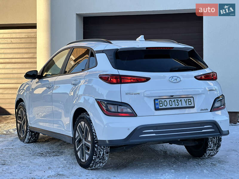 Внедорожник / Кроссовер Hyundai Kona 2021 в Тернополе