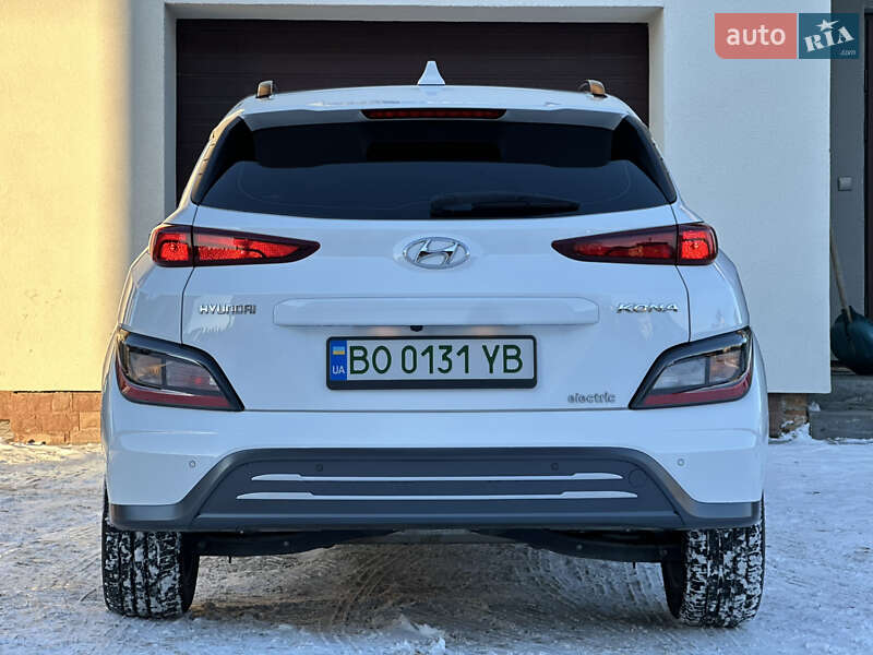 Внедорожник / Кроссовер Hyundai Kona 2021 в Тернополе