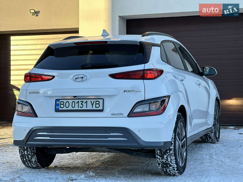 Внедорожник / Кроссовер Hyundai Kona 2021 в Тернополе