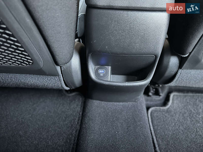 Внедорожник / Кроссовер Hyundai Kona 2021 в Тернополе