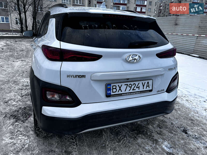 Внедорожник / Кроссовер Hyundai Kona 2020 в Хмельницком