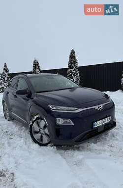 Позашляховик / Кросовер Hyundai Kona 2020 в Тернополі