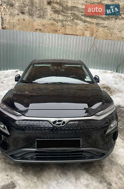 Внедорожник / Кроссовер Hyundai Kona 2020 в Новояворовске