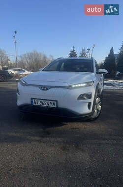 Внедорожник / Кроссовер Hyundai Kona 2020 в Ивано-Франковске