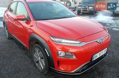 Внедорожник / Кроссовер Hyundai Kona 2019 в Клевани