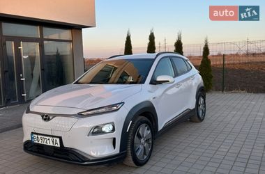 Внедорожник / Кроссовер Hyundai Kona 2020 в Тернополе