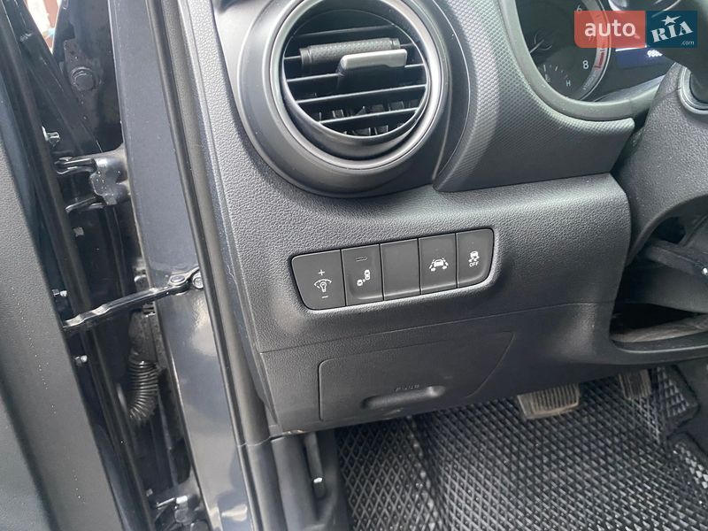 Внедорожник / Кроссовер Hyundai Kona 2019 в Чернигове