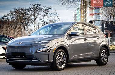 Внедорожник / Кроссовер Hyundai Kona 2023 в Киеве