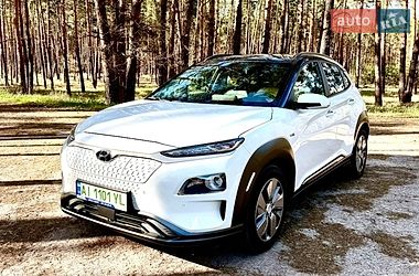 Внедорожник / Кроссовер Hyundai Kona 2019 в Киеве