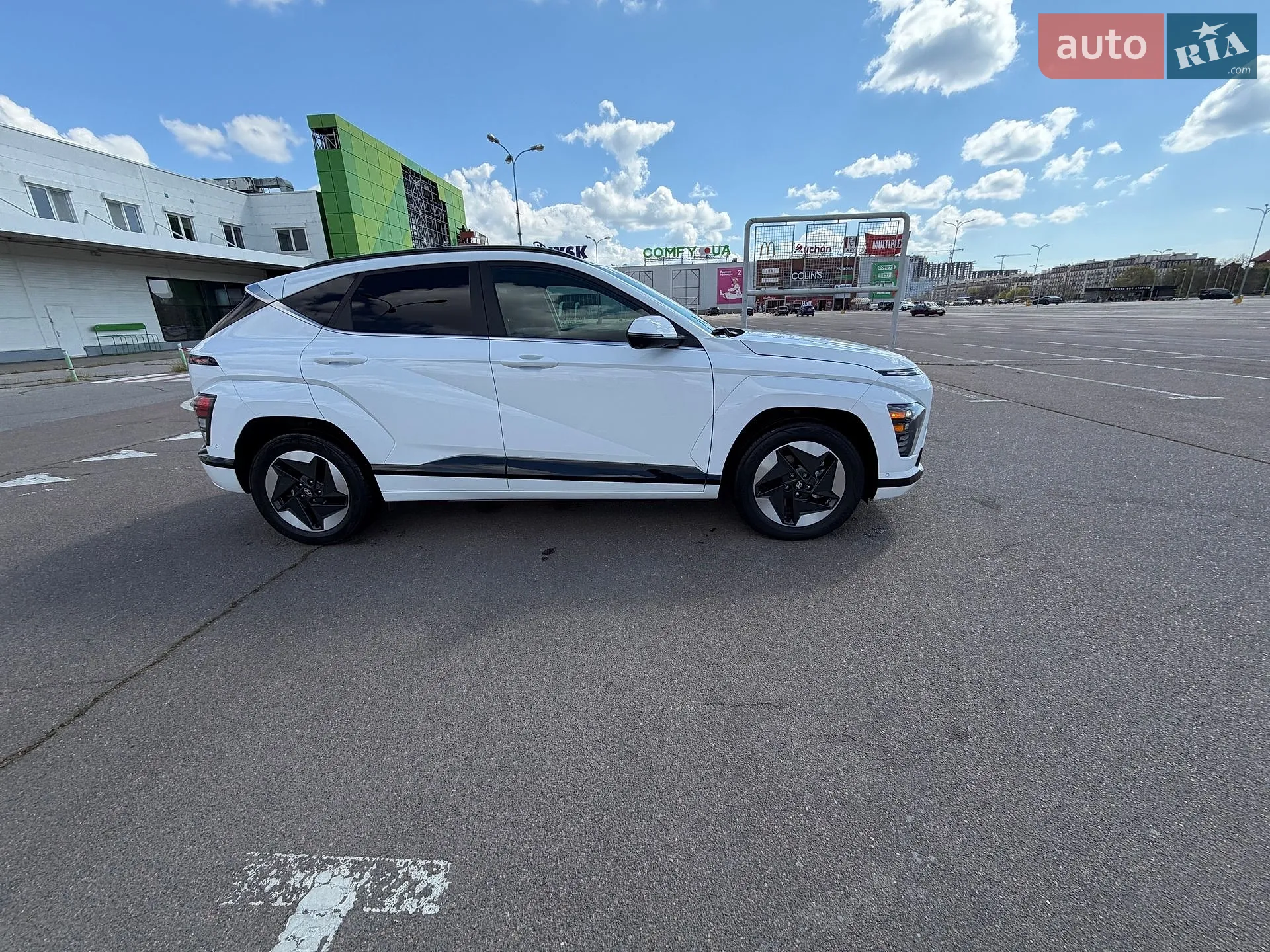 2023 Hyundai Kona - мініатюра 17