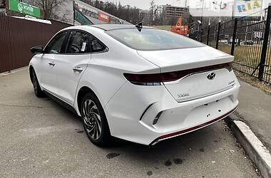 Седан Hyundai Lafesta EV 2021 в Киеве