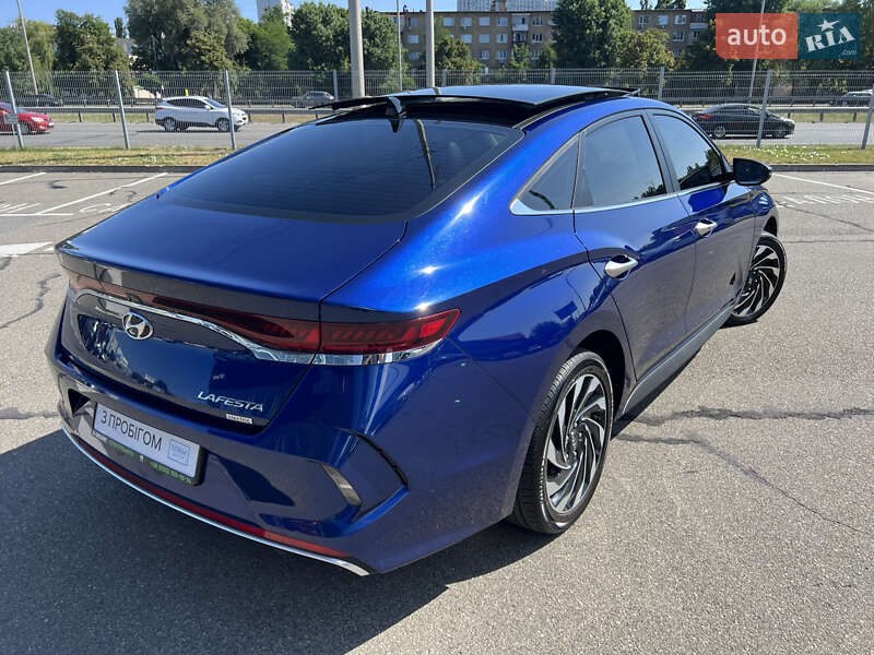 Седан Hyundai Lafesta EV 2020 в Киеве