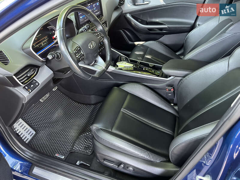Седан Hyundai Lafesta EV 2020 в Киеве