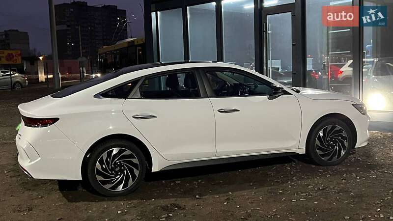 Фастбэк Hyundai Lafesta 2020 в Киеве фото 6 Фастбэк Hyundai Lafesta 2020 в Киеве