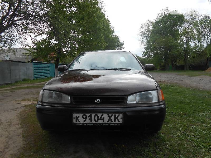 Седан Hyundai Lantra 1992 в Ямполе