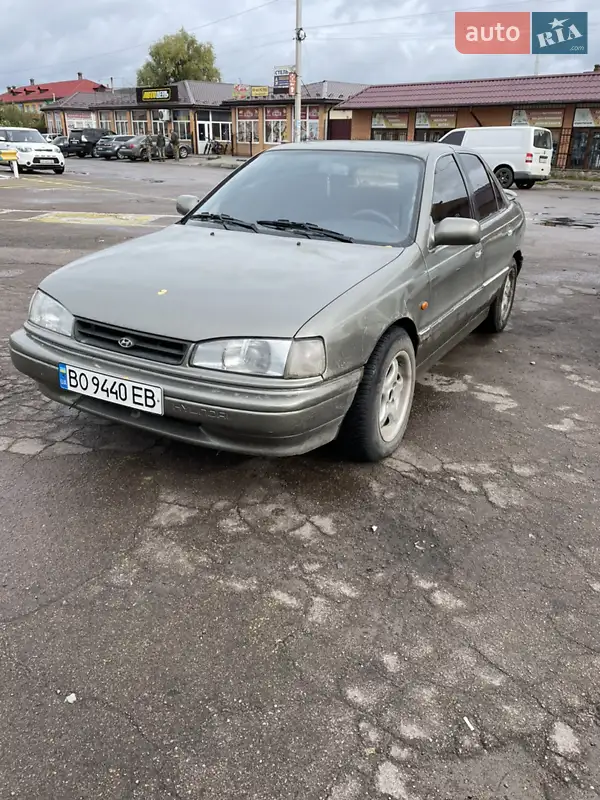 Hyundai Lantra 1992