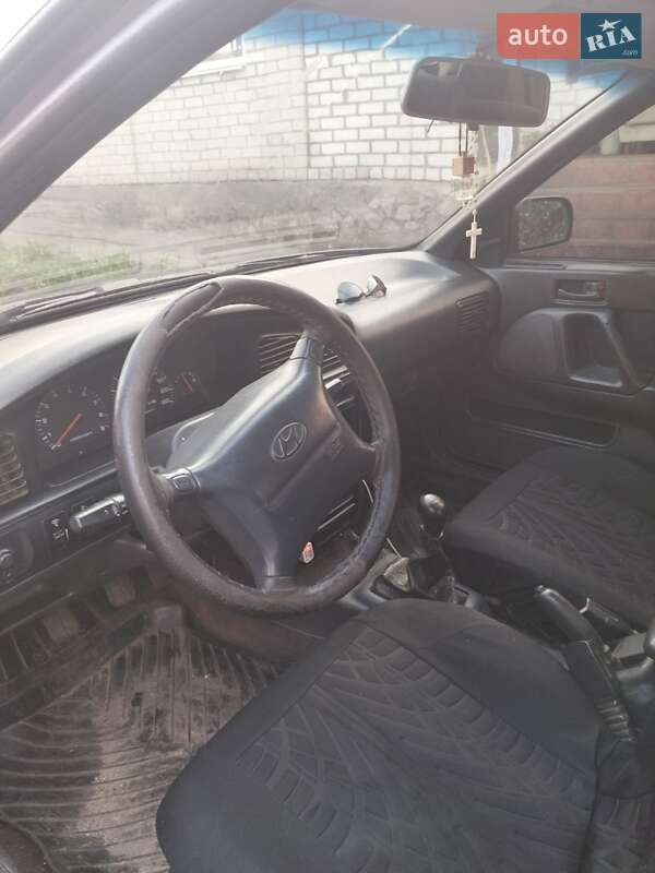 Hyundai Lantra 1994
