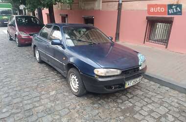 Седан Hyundai Lantra 1994 в Черновцах