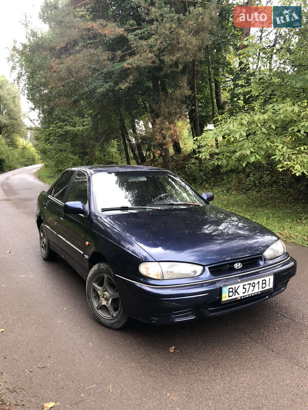 Hyundai Lantra 1994