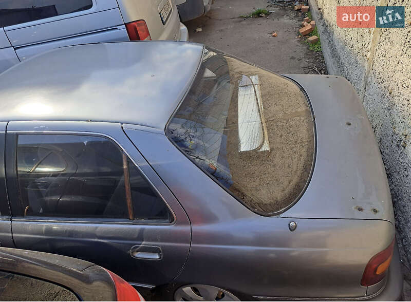 Седан Hyundai Lantra 1992 в Рівному фото 2 Седан Hyundai Lantra 1992 в Рівному