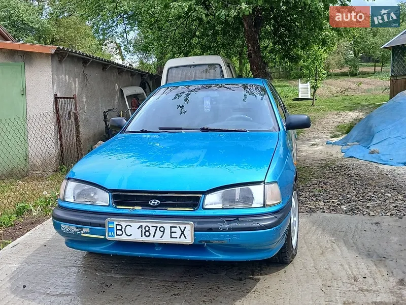 Hyundai Lantra 1992
