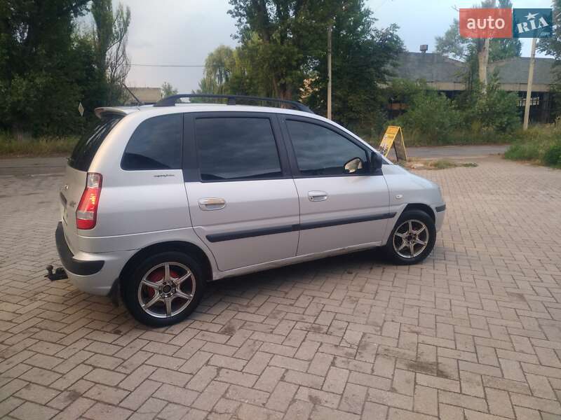 Минивэн Hyundai Matrix 2007 в Лимане