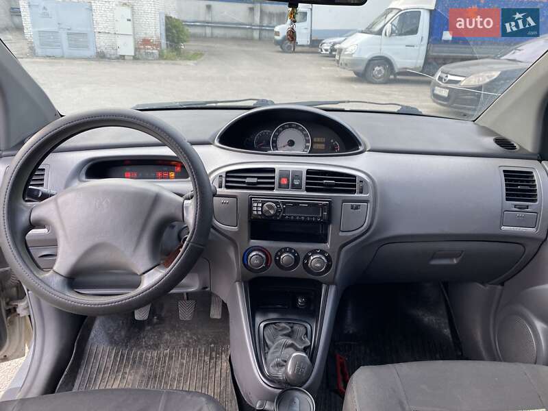 Минивэн Hyundai Matrix 2004 в Днепре фото 2 Минивэн Hyundai Matrix 2004 в Днепре
